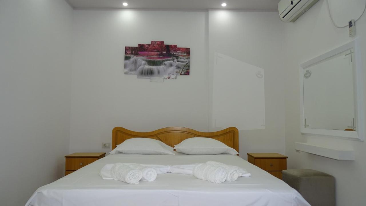 Hotel Arsenal كساميل المظهر الخارجي الصورة