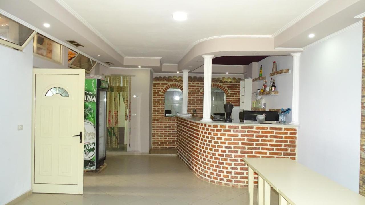 Hotel Arsenal كساميل المظهر الخارجي الصورة