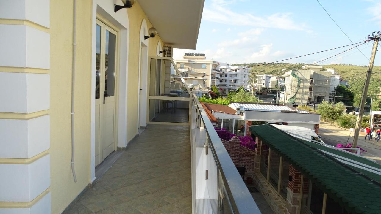 Hotel Arsenal كساميل المظهر الخارجي الصورة